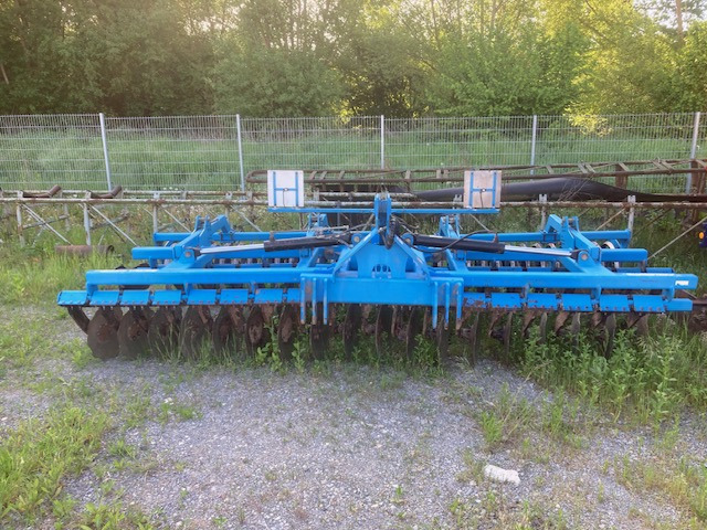 Agroland Kurzscheibenegge Heavy 4,50m - Disc harrow: picture 4 Agroland Kurzscheibenegge Heavy 4,50m - Disc harrow: picture 4