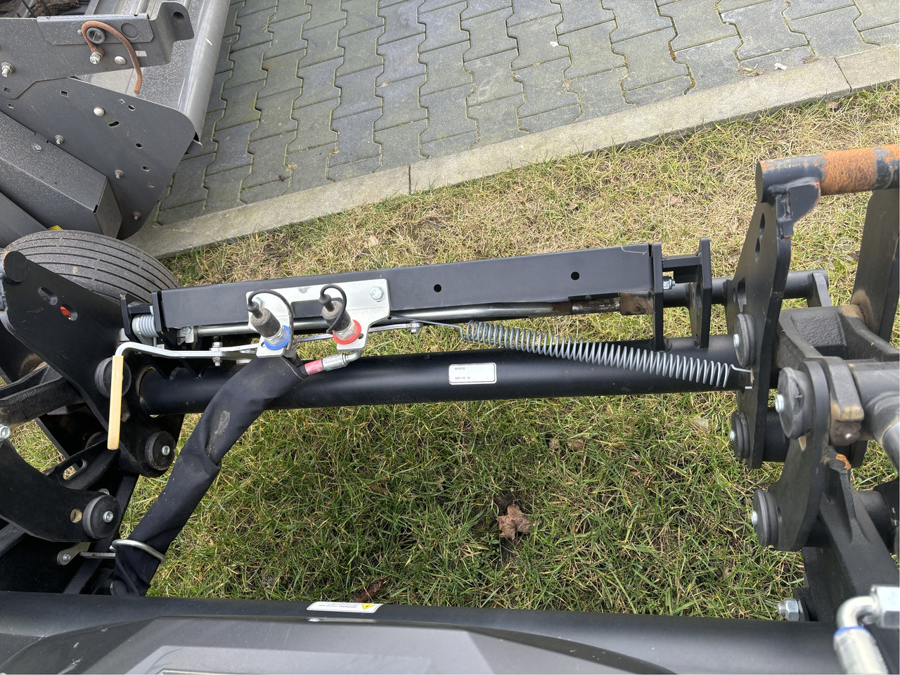 Alö Frontlader G5L Valtra - Front loader for tractor: picture 3 Alö Frontlader G5L Valtra - Front loader for tractor: picture 3