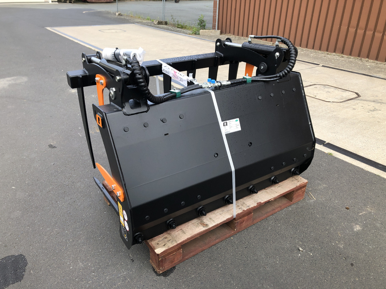 Alö Silograb S 130 BOH M16 S7L - Front loader for tractor: picture 2 Alö Silograb S 130 BOH M16 S7L - Front loader for tractor: picture 2