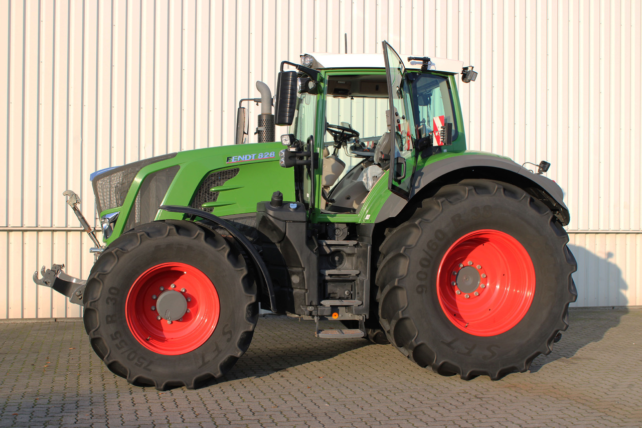 Fendt 828 Vario S4 ProfiPlus - Farm tractor: picture 1 Fendt 828 Vario S4 ProfiPlus - Farm tractor: picture 1