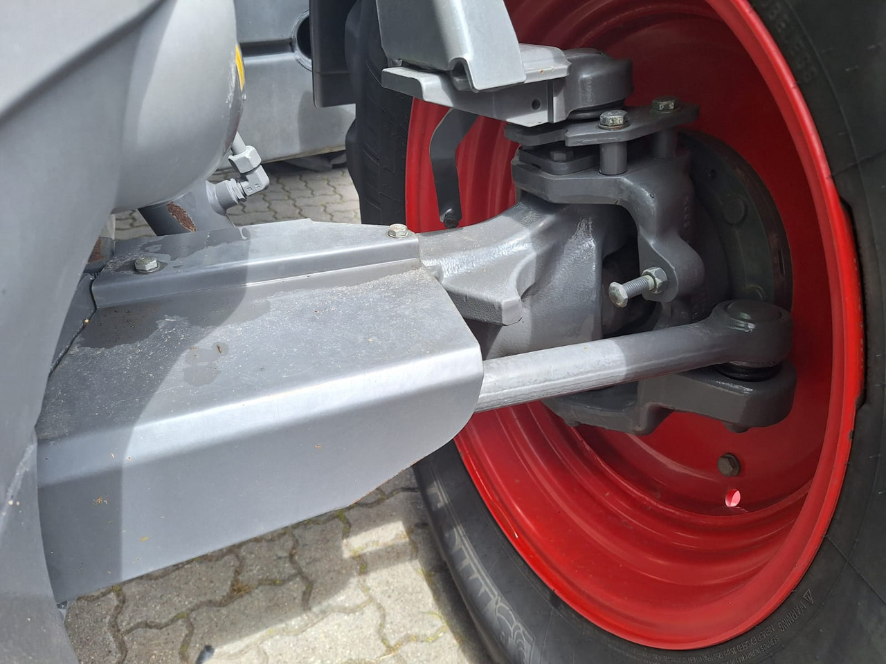 Farm tractor Fendt 828 Vario S4 ProfiPlus: picture 13