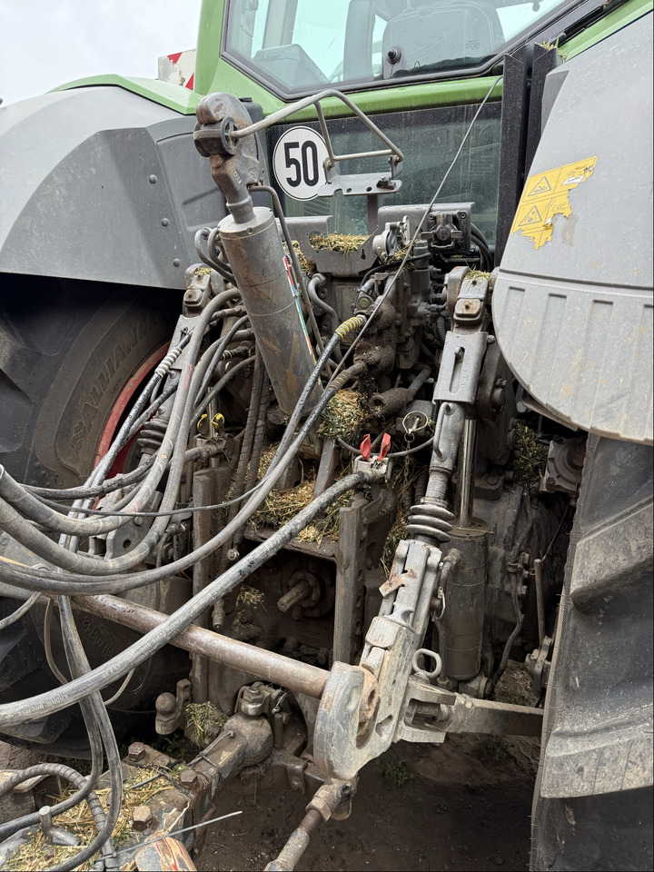 Fendt 828 Vario S4 ProfiPlus - Farm tractor: picture 5 Fendt 828 Vario S4 ProfiPlus - Farm tractor: picture 5