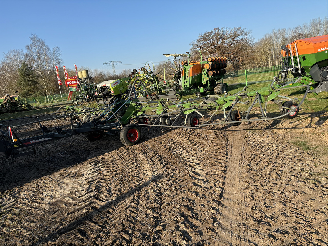 Fendt Twister 13010T - Tedder/ Rake: picture 2 Fendt Twister 13010T - Tedder/ Rake: picture 2