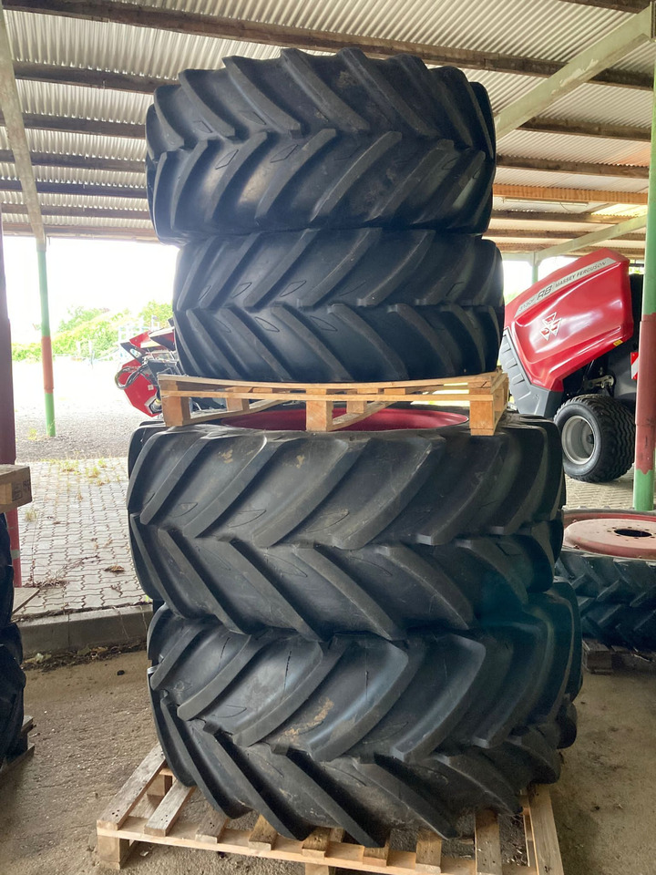 Fendt VF520/60R28 VF650/60R38 - Wheels and tires: picture 1 Fendt VF520/60R28 VF650/60R38 - Wheels and tires: picture 1