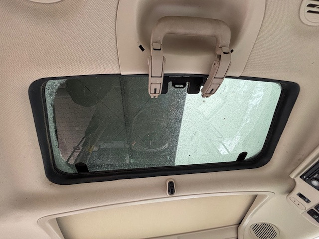 John Deere 6155 R - Farm tractor: picture 5 John Deere 6155 R - Farm tractor: picture 5