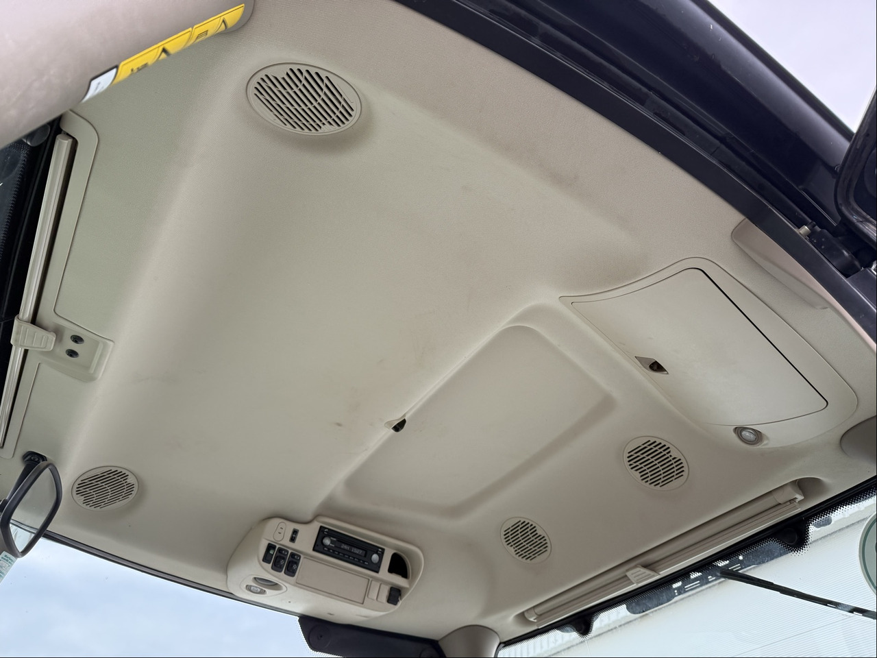 Farm tractor John Deere 6250 R: picture 12