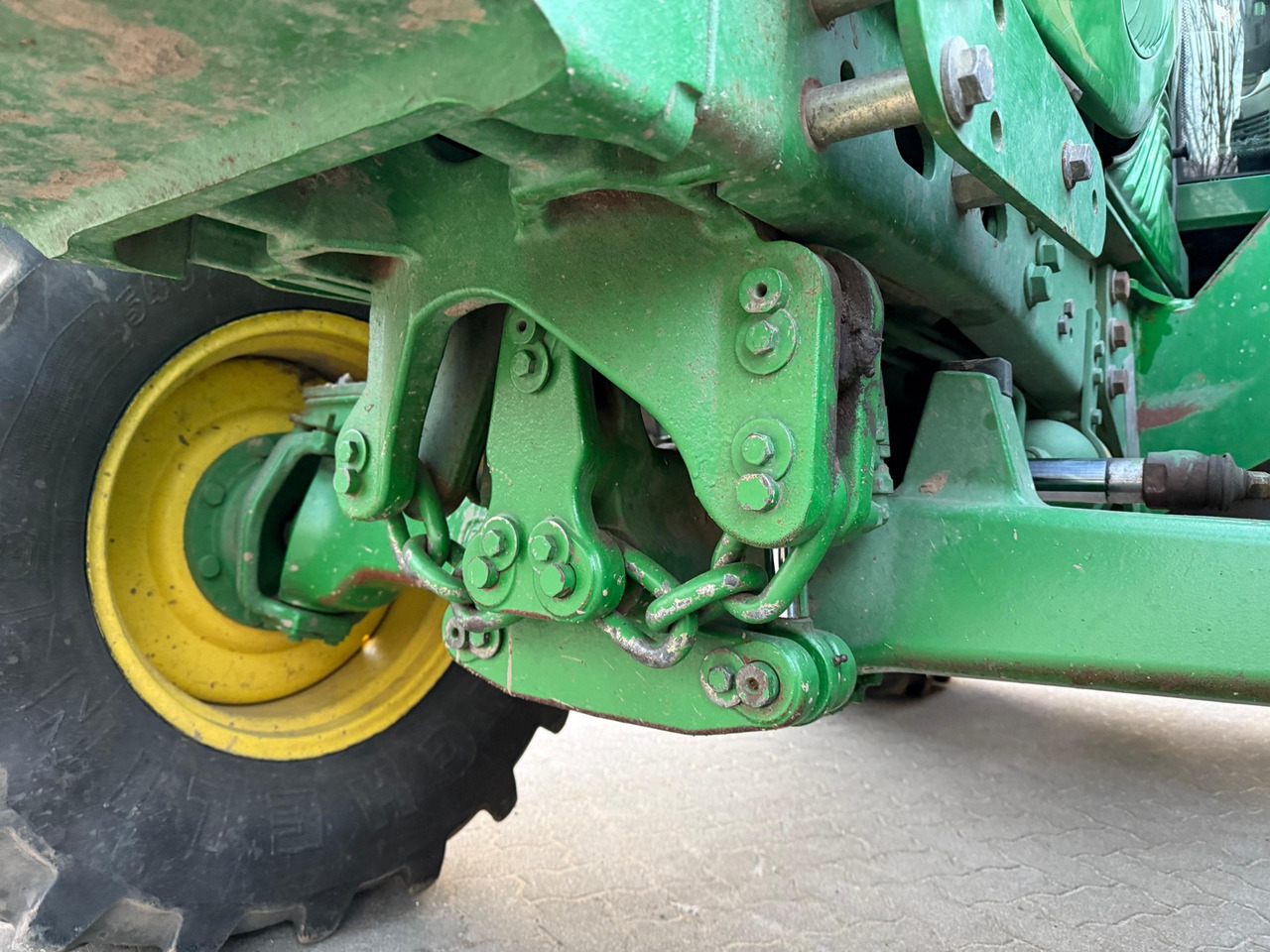 John Deere 6420 - Farm tractor: picture 3 John Deere 6420 - Farm tractor: picture 3