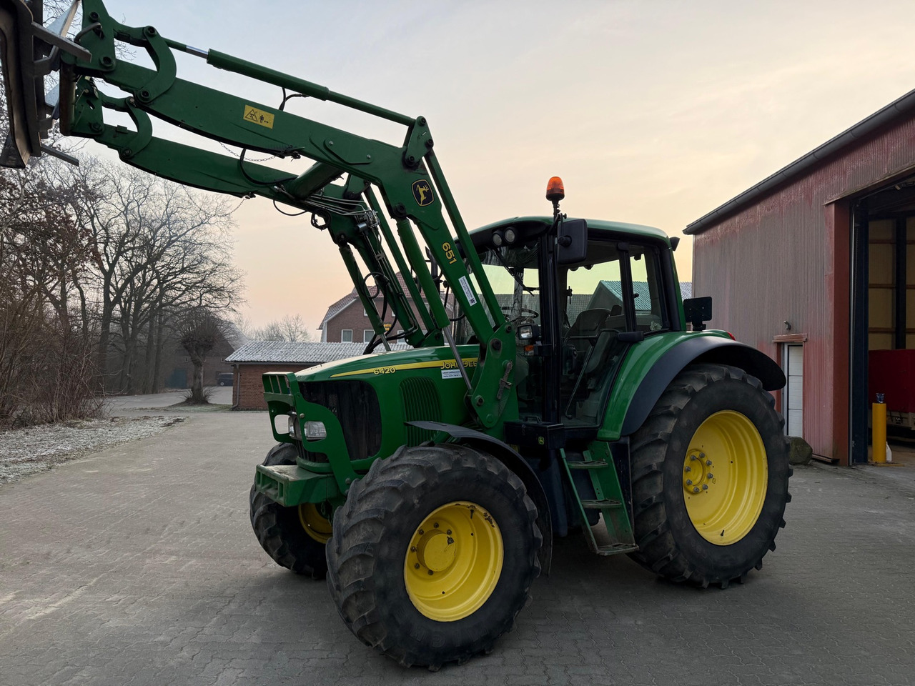 John Deere 6420 - Farm tractor: picture 1 John Deere 6420 - Farm tractor: picture 1