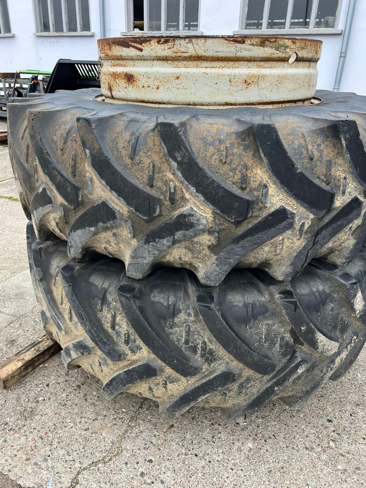 Kleber Zwillinge 20.8 R38 - Wheels and tires: picture 1 Kleber Zwillinge 20.8 R38 - Wheels and tires: picture 1