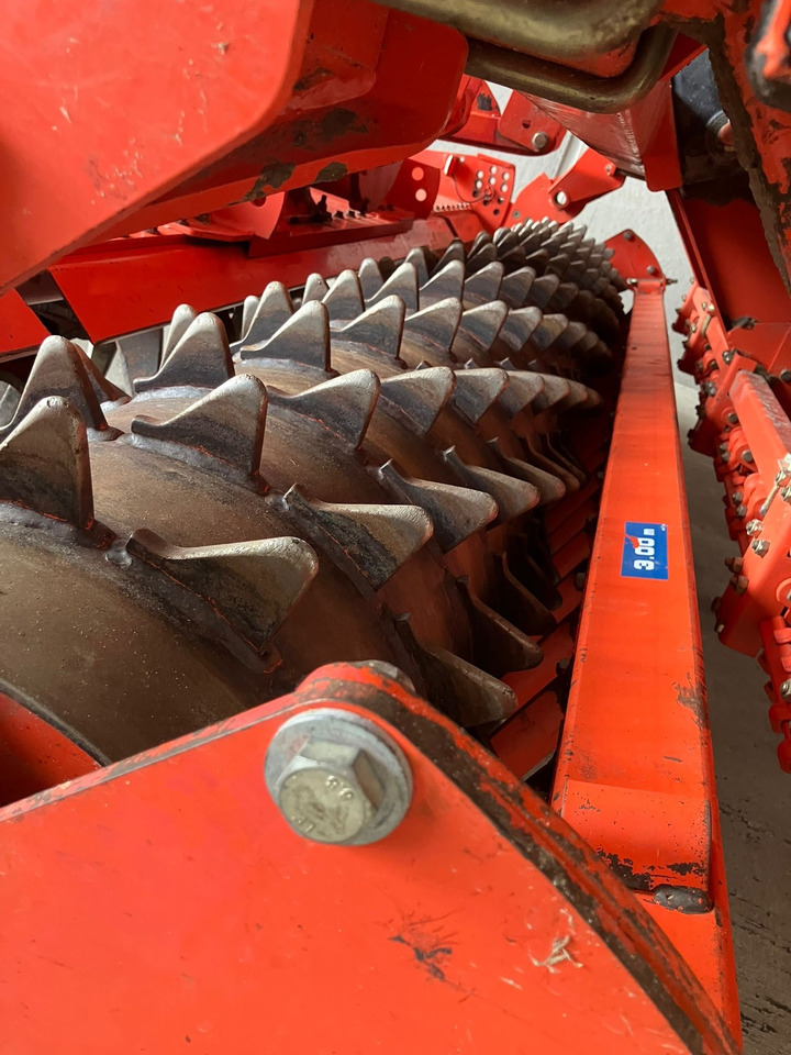 Kuhn Drillmaschinen - Seed drill: picture 3 Kuhn Drillmaschinen - Seed drill: picture 3