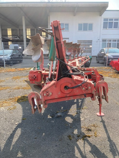 Kverneland EG 100/300/77RH - Plough: picture 3 Kverneland EG 100/300/77RH - Plough: picture 3