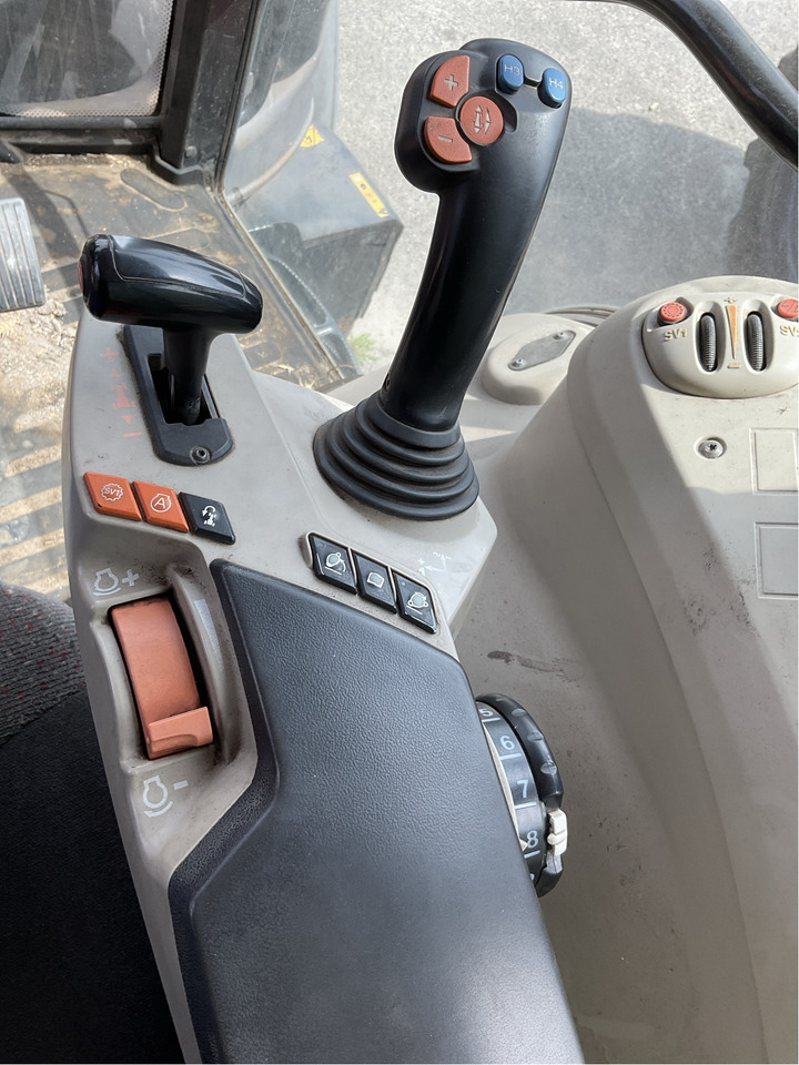 Farm tractor Massey Ferguson 6614 Dyna 6: picture 8 Farm tractor Massey Ferguson 6614 Dyna 6: picture 8