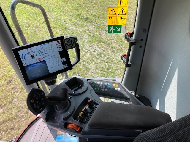 Massey Ferguson 7370 Beta - Combine harvester: picture 2 Massey Ferguson 7370 Beta - Combine harvester: picture 2