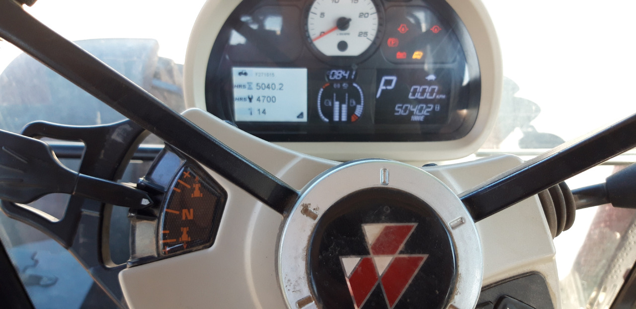 Massey Ferguson 7726 Dyna-6 Efficient - Farm tractor: picture 4 Massey Ferguson 7726 Dyna-6 Efficient - Farm tractor: picture 4