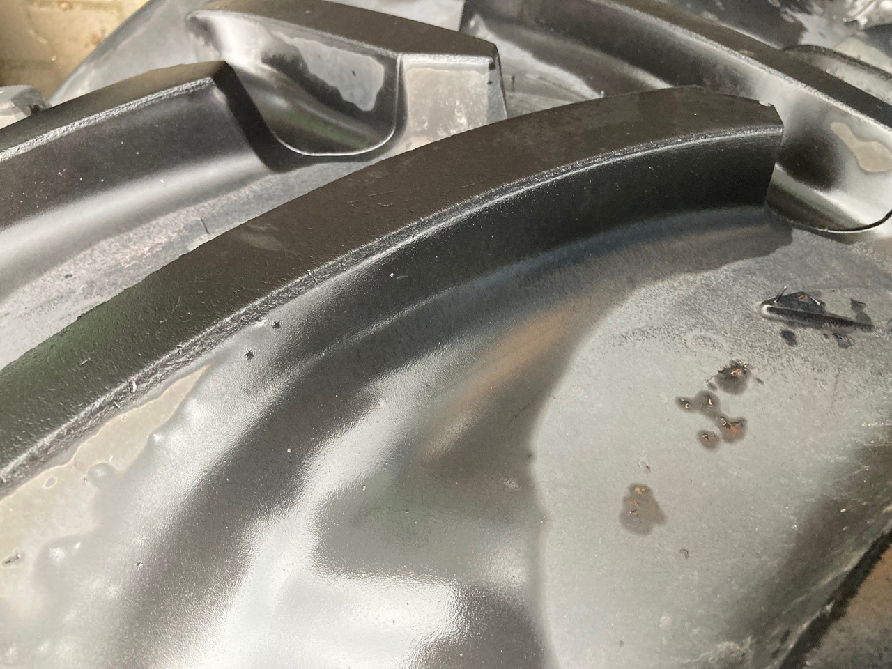 Michelin 480/60R28 - Wheels and tires: picture 2 Michelin 480/60R28 - Wheels and tires: picture 2