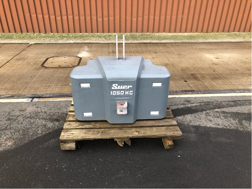 Suer 1.050kg SM Schwerbetongewich - Farm tractor: picture 1 Suer 1.050kg SM Schwerbetongewich - Farm tractor: picture 1