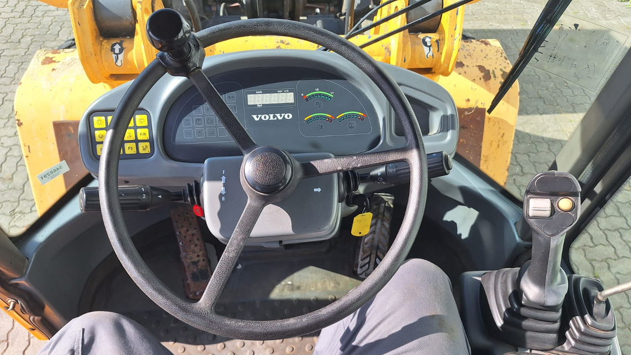 Volvo Radlader L 40 B TP - Loader: picture 4 Volvo Radlader L 40 B TP - Loader: picture 4