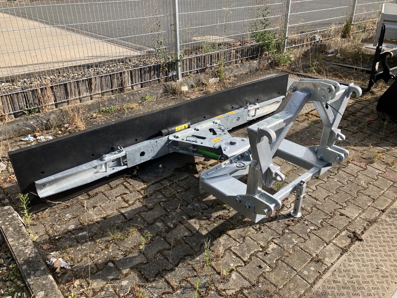 Zocon Gummischieber mechanisch 300 - Livestock equipment: picture 3 Zocon Gummischieber mechanisch 300 - Livestock equipment: picture 3