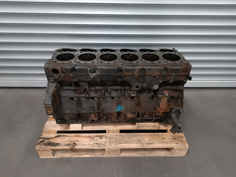 DAF 106 460hp 510hp EURO 6 2014 -> - Crankcase for Truck: picture 4 DAF 106 460hp 510hp EURO 6 2014 -> - Crankcase for Truck: picture 4