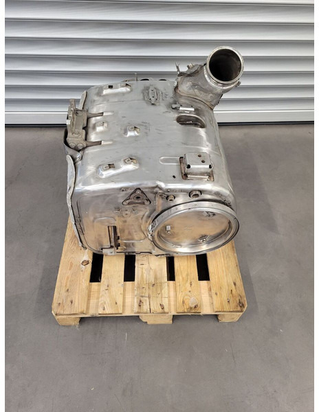 DAF XF106 E6 NEW PARTS INSIDE! WARRANTY - Catalytic converter for Truck: picture 1 DAF XF106 E6 NEW PARTS INSIDE! WARRANTY - Catalytic converter for Truck: picture 1