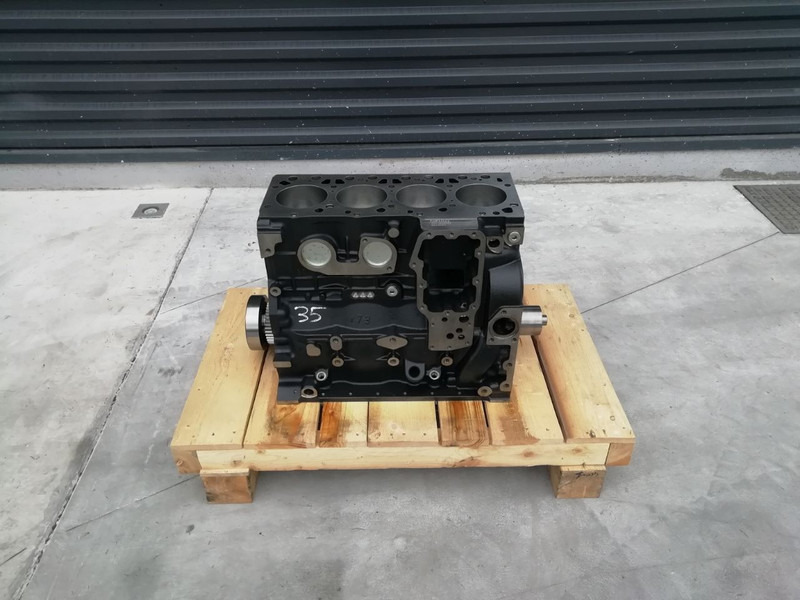 Iveco F4BE0454B - Cylinder block for Truck: picture 5 Iveco F4BE0454B - Cylinder block for Truck: picture 5