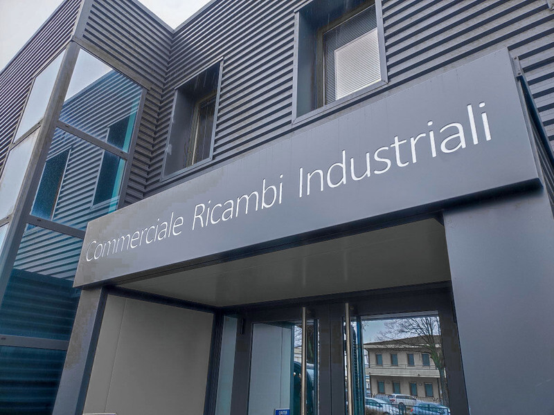 Nissan LEFT - Door and parts for Truck: picture 5 Nissan LEFT - Door and parts for Truck: picture 5