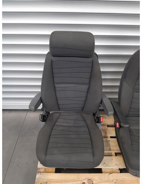 Scania R Serie Streamline - Seat for Truck: picture 5 Scania R Serie Streamline - Seat for Truck: picture 5