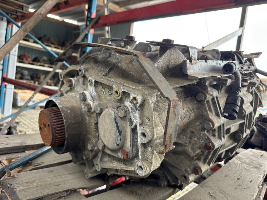 DAF GEARBOX 12A2130 TD *DAMAGE* - Gearbox for Truck: picture 1 DAF GEARBOX 12A2130 TD *DAMAGE* - Gearbox for Truck: picture 1