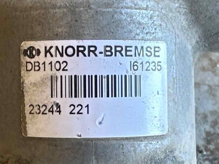 EKERI KNORR-BREMSE VALVE DB1102 I61235 - Valve: picture 3 EKERI KNORR-BREMSE VALVE DB1102 I61235 - Valve: picture 3