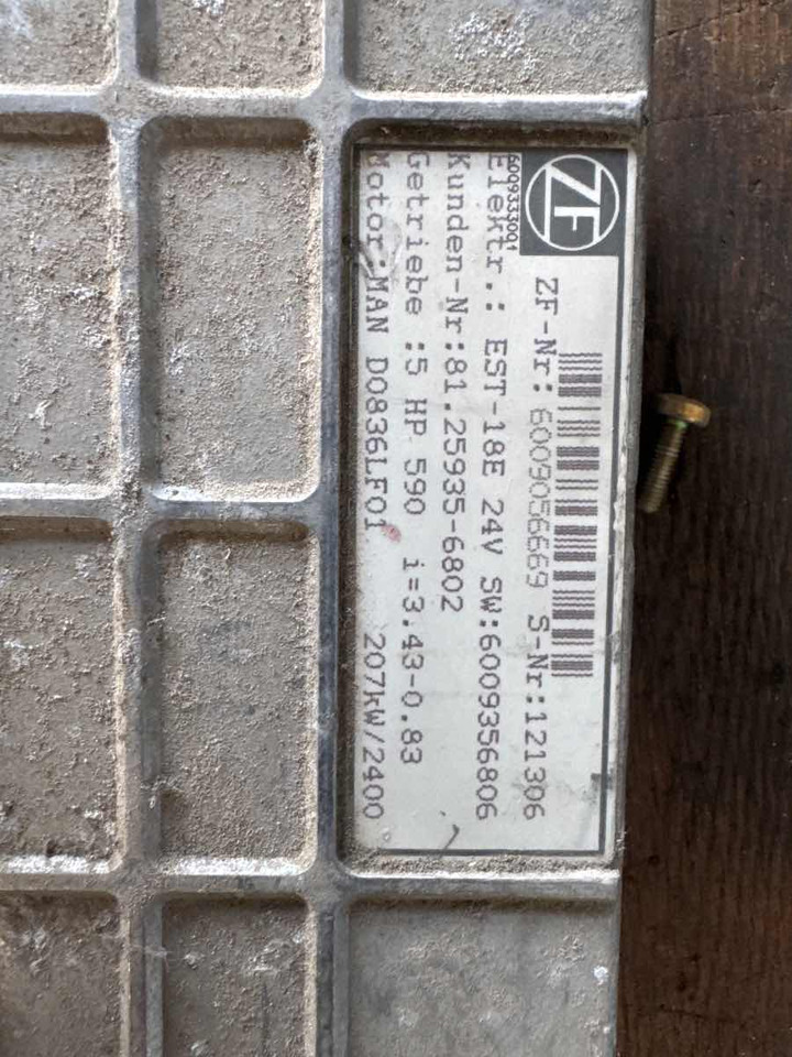 MAN ECU EST 81.25935-6802 - Electrical system for Truck: picture 2 MAN ECU EST 81.25935-6802 - Electrical system for Truck: picture 2