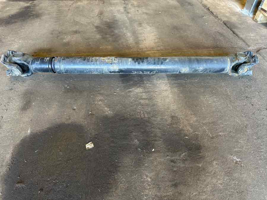 MAN PROPSHAFT 81.39143-6166 - Propeller shaft for Truck: picture 1 MAN PROPSHAFT 81.39143-6166 - Propeller shaft for Truck: picture 1