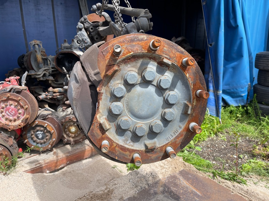 MERCEDES FRONT AXLE A0003301000 - Axle and parts for Truck: picture 3 MERCEDES FRONT AXLE A0003301000 - Axle and parts for Truck: picture 3