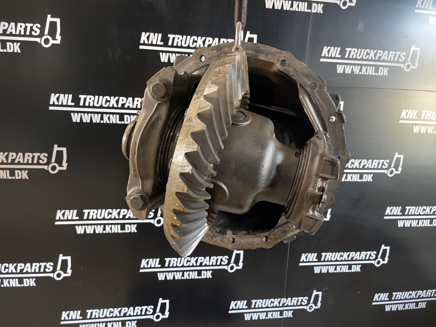 MERCEDES R440-13A/C22,5 - 2.733 - Differential gear for Truck: picture 2 MERCEDES R440-13A/C22,5 - 2.733 - Differential gear for Truck: picture 2