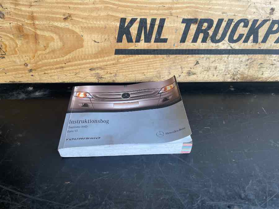 MERCEDES MANUEL BOOK A6325844719 - Other machinery: picture 1 MERCEDES MANUEL BOOK A6325844719 - Other machinery: picture 1