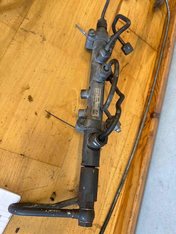 SCANIA ACCUMULATOR RH 2127080 - Fuel processing/ Fuel delivery for Truck: picture 1 SCANIA ACCUMULATOR RH 2127080 - Fuel processing/ Fuel delivery for Truck: picture 1