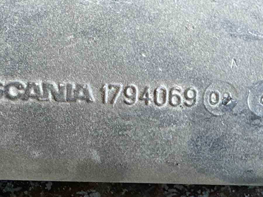 SCANIA AIR PIPE 1794069 - Air intake pipe for Truck: picture 3 SCANIA AIR PIPE 1794069 - Air intake pipe for Truck: picture 3