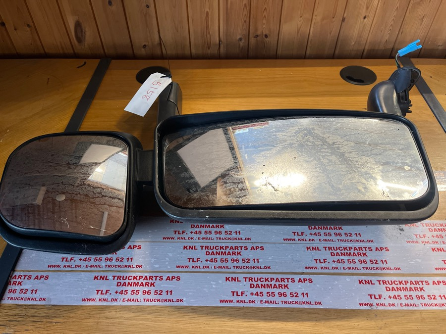 SCANIA MIRROW RIGHT - Cab and interior for Truck: picture 1 SCANIA MIRROW RIGHT - Cab and interior for Truck: picture 1