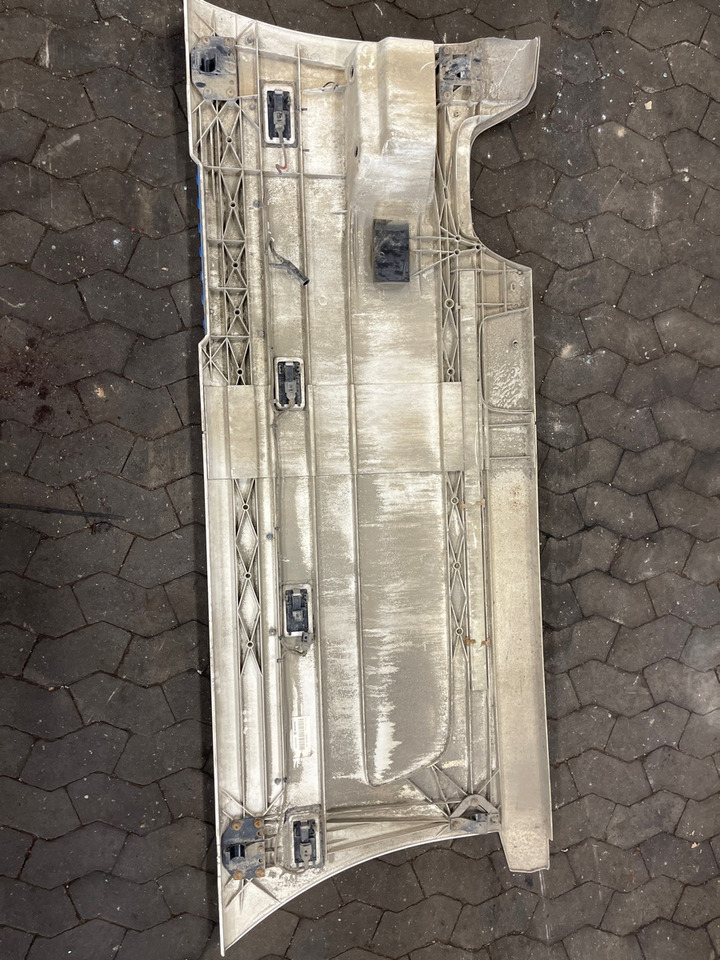 SCANIA SIDE PANEL 2117505 - Body and exterior for Truck: picture 2 SCANIA SIDE PANEL 2117505 - Body and exterior for Truck: picture 2