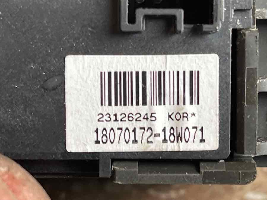 VOLVO HANDBRAKE SWITCH 23126245 - Electrical system for Truck: picture 3 VOLVO HANDBRAKE SWITCH 23126245 - Electrical system for Truck: picture 3