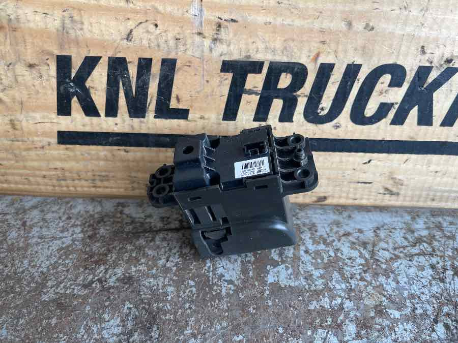 VOLVO HANDBRAKE SWITCH 23126245 - Electrical system for Truck: picture 2 VOLVO HANDBRAKE SWITCH 23126245 - Electrical system for Truck: picture 2