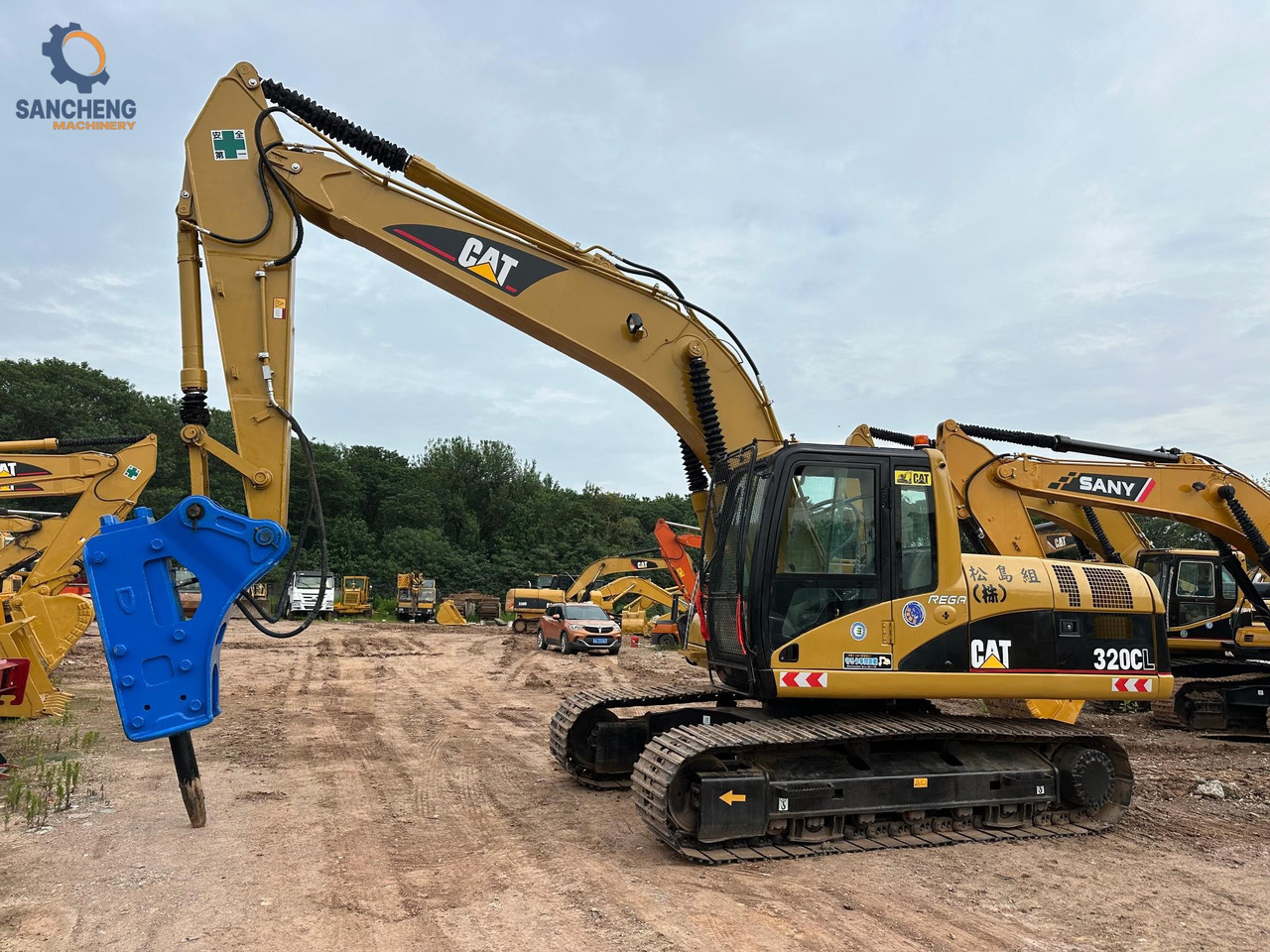 CAT 320CL with hammer - Crawler excavator: picture 2 CAT 320CL with hammer - Crawler excavator: picture 2