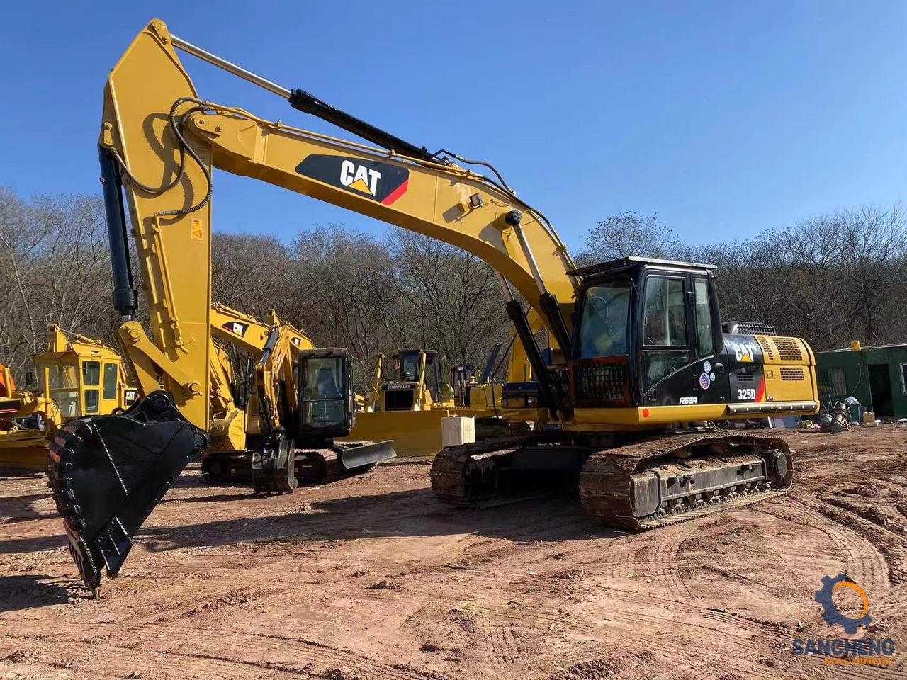 CAT 325D - Excavator: picture 3 CAT 325D - Excavator: picture 3