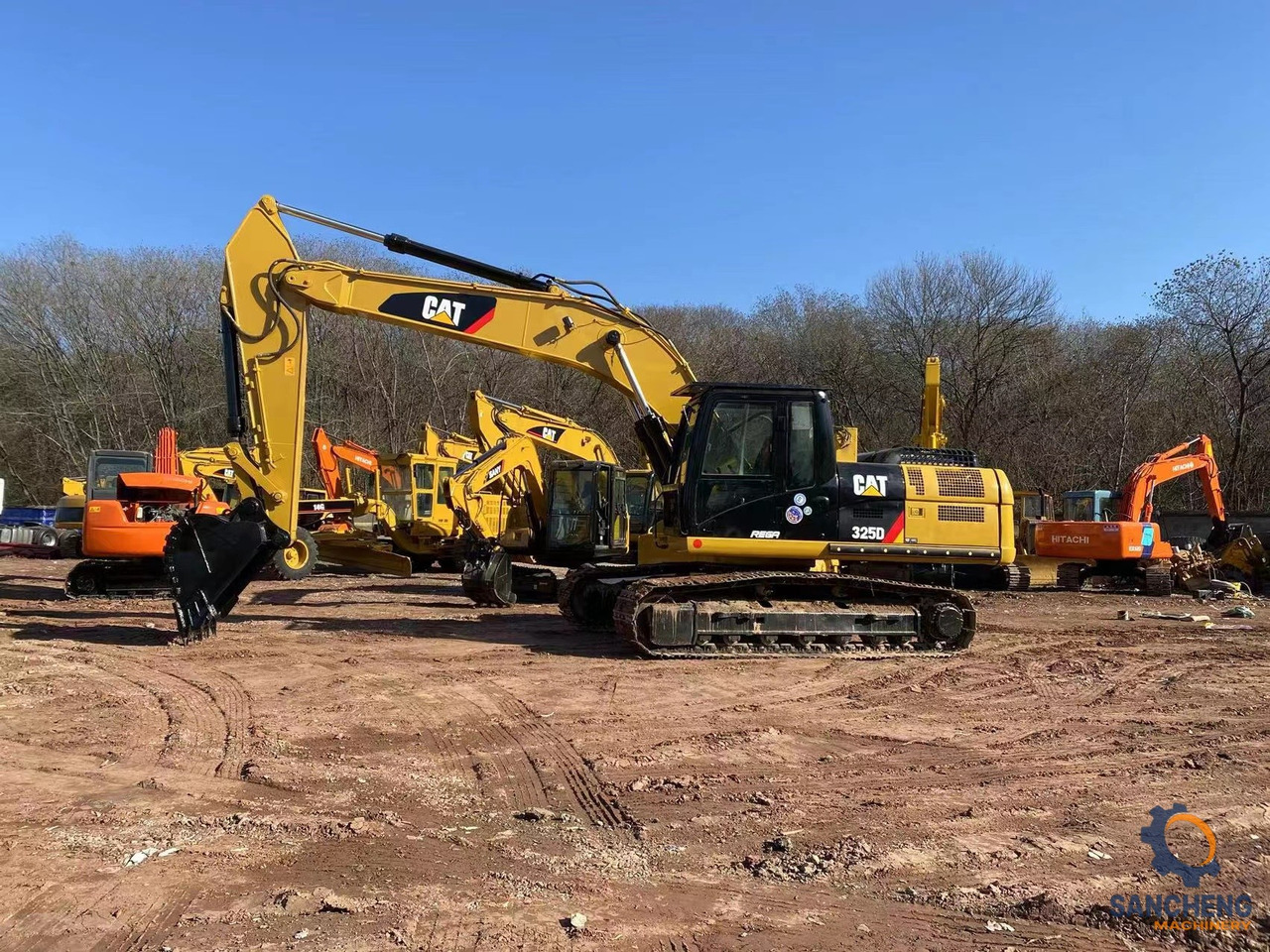 CAT 325D - Excavator: picture 2 CAT 325D - Excavator: picture 2