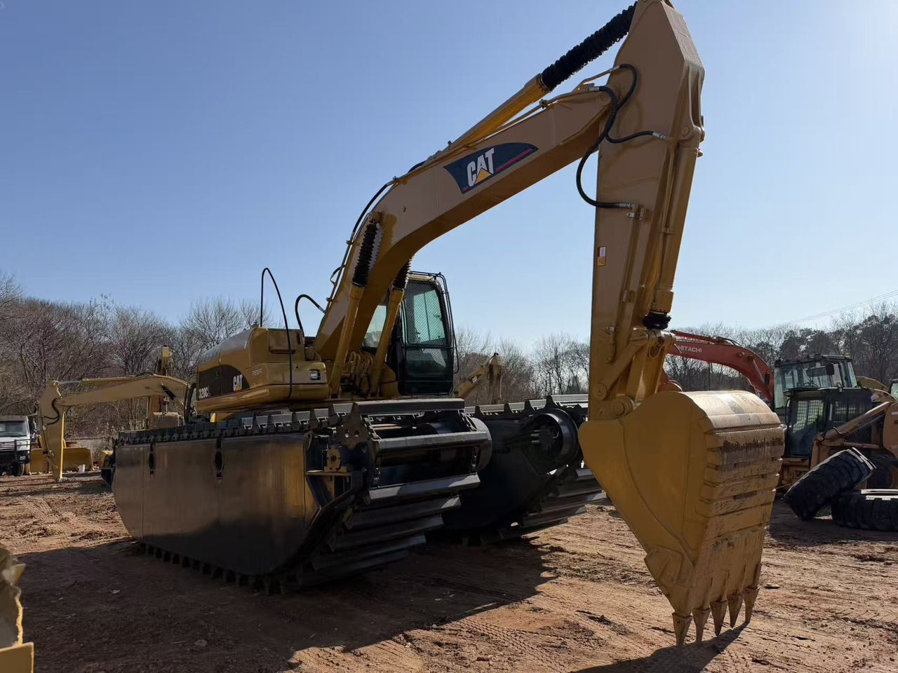 CATERPILLAR 320CL - Amphibious excavator: picture 5 CATERPILLAR 320CL - Amphibious excavator: picture 5