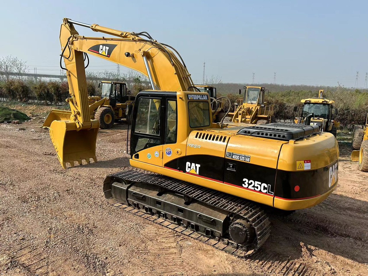 CATERPILLAR 325C - Crawler excavator: picture 4 CATERPILLAR 325C - Crawler excavator: picture 4