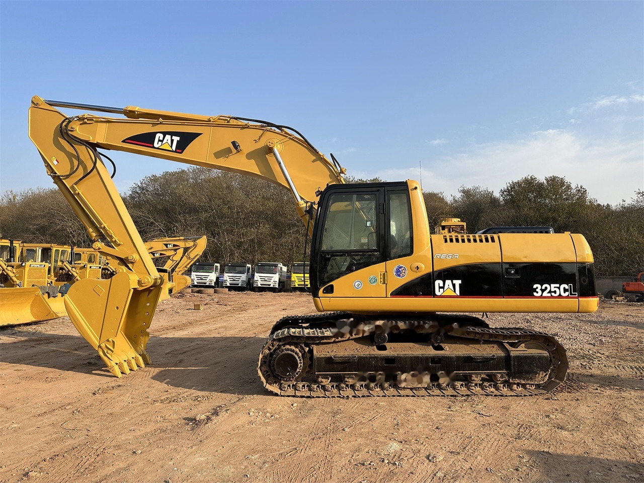CATERPILLAR 325CL - Crawler excavator: picture 1 CATERPILLAR 325CL - Crawler excavator: picture 1