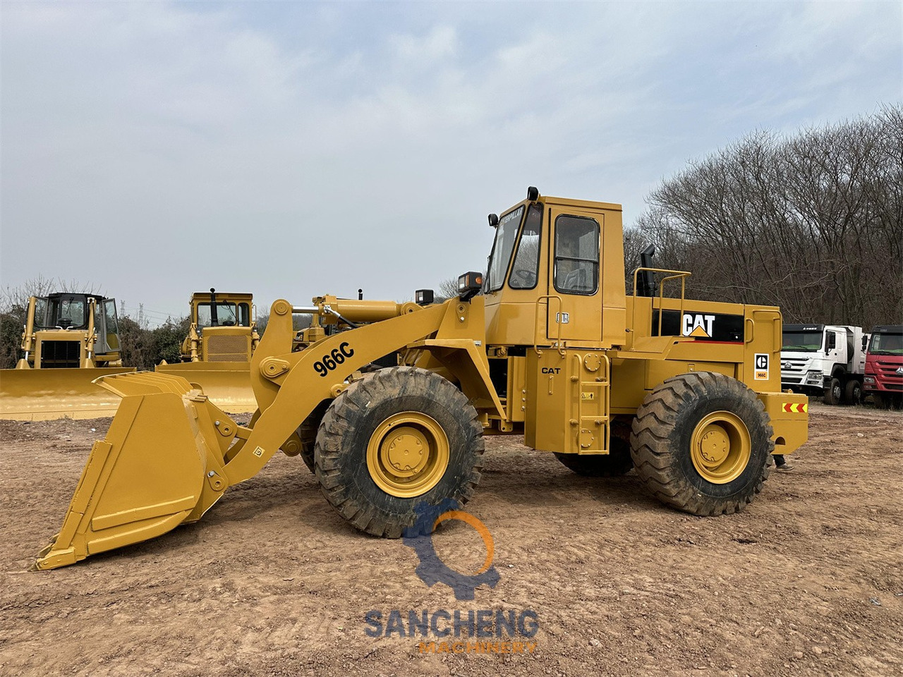 Wheel loader CATERPILLAR 966C: picture 9