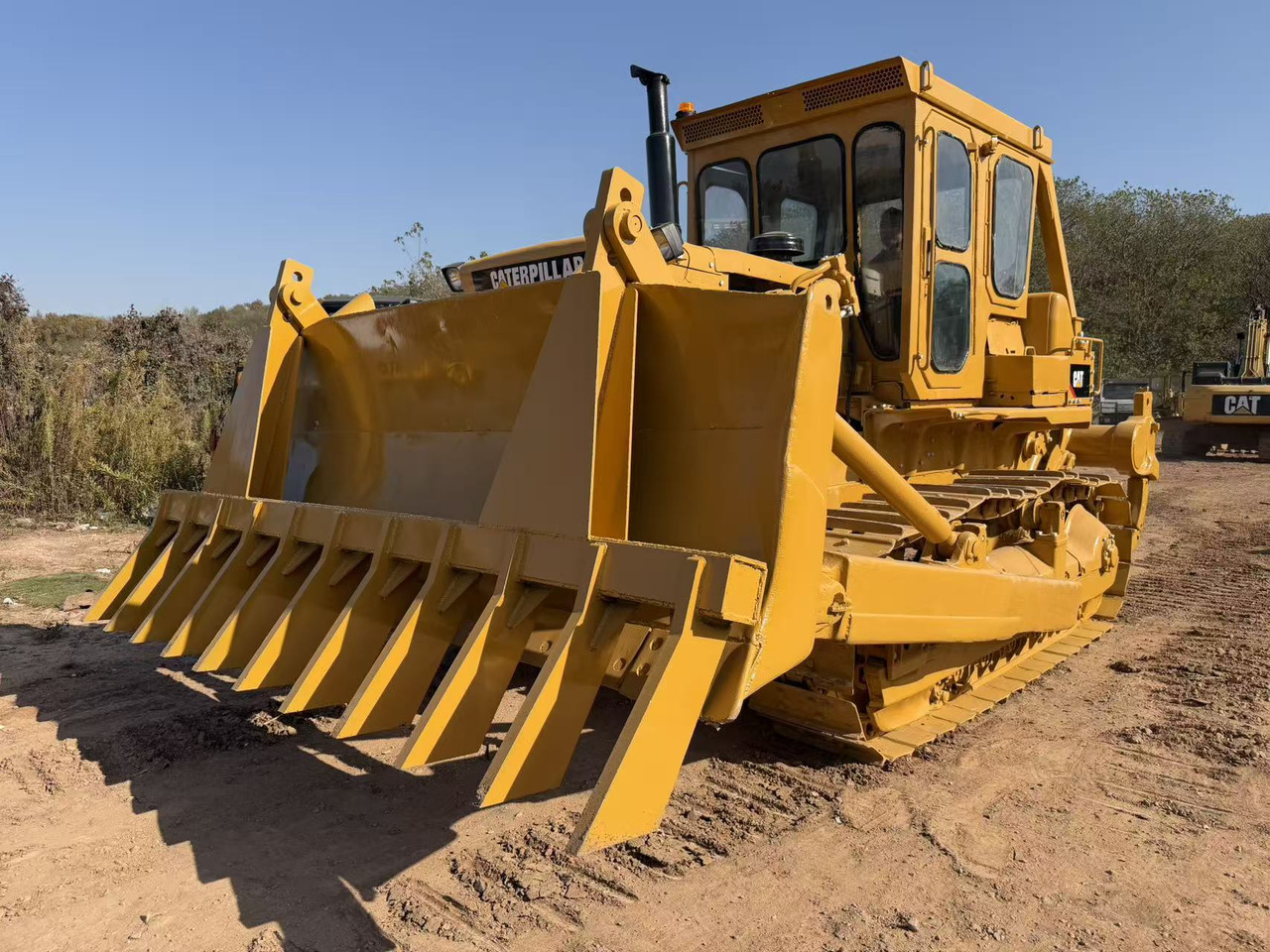 CATERPILLAR D8K - Bulldozer: picture 1 CATERPILLAR D8K - Bulldozer: picture 1