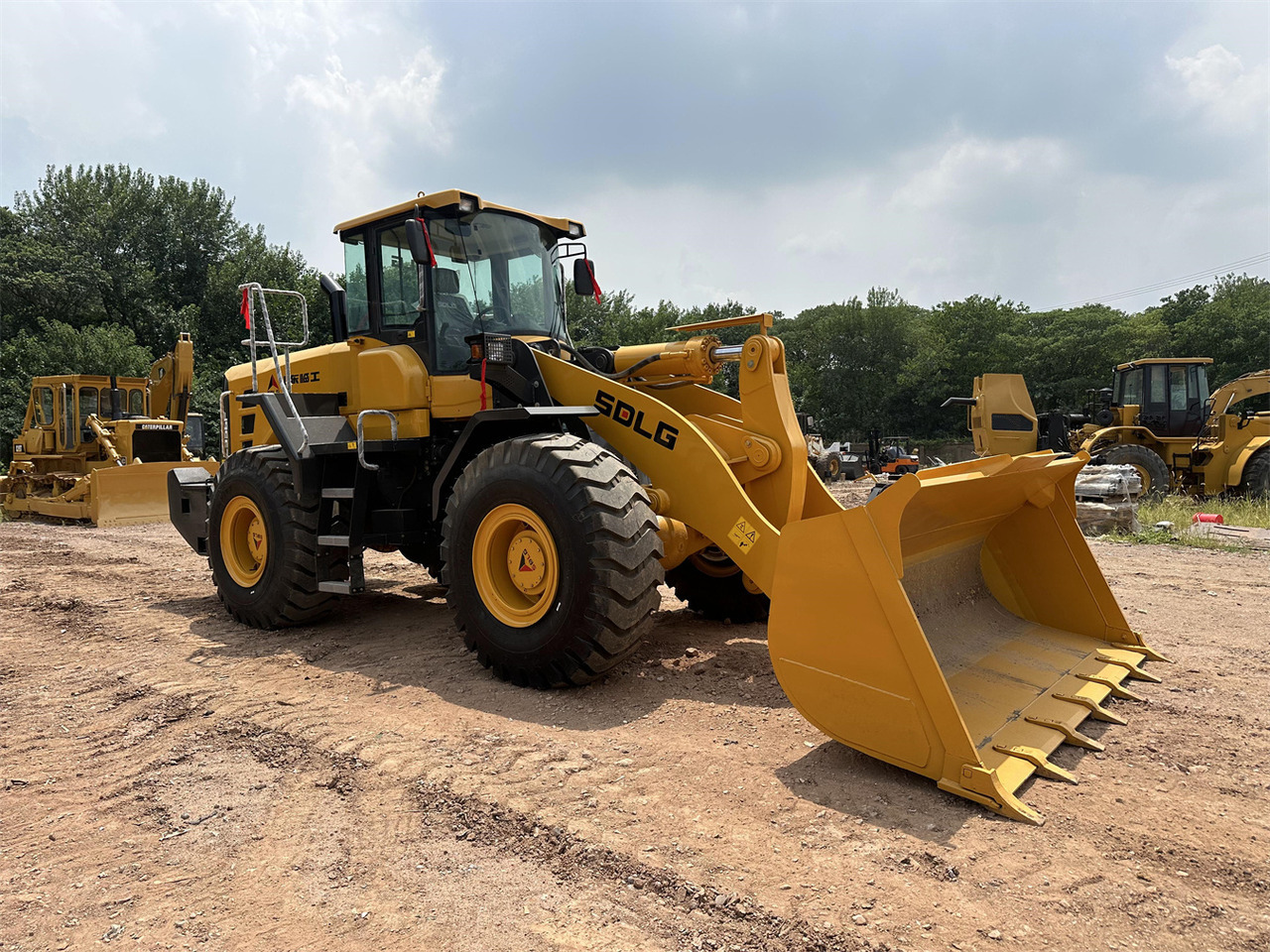 SDLG L956F - Wheel loader: picture 5 SDLG L956F - Wheel loader: picture 5