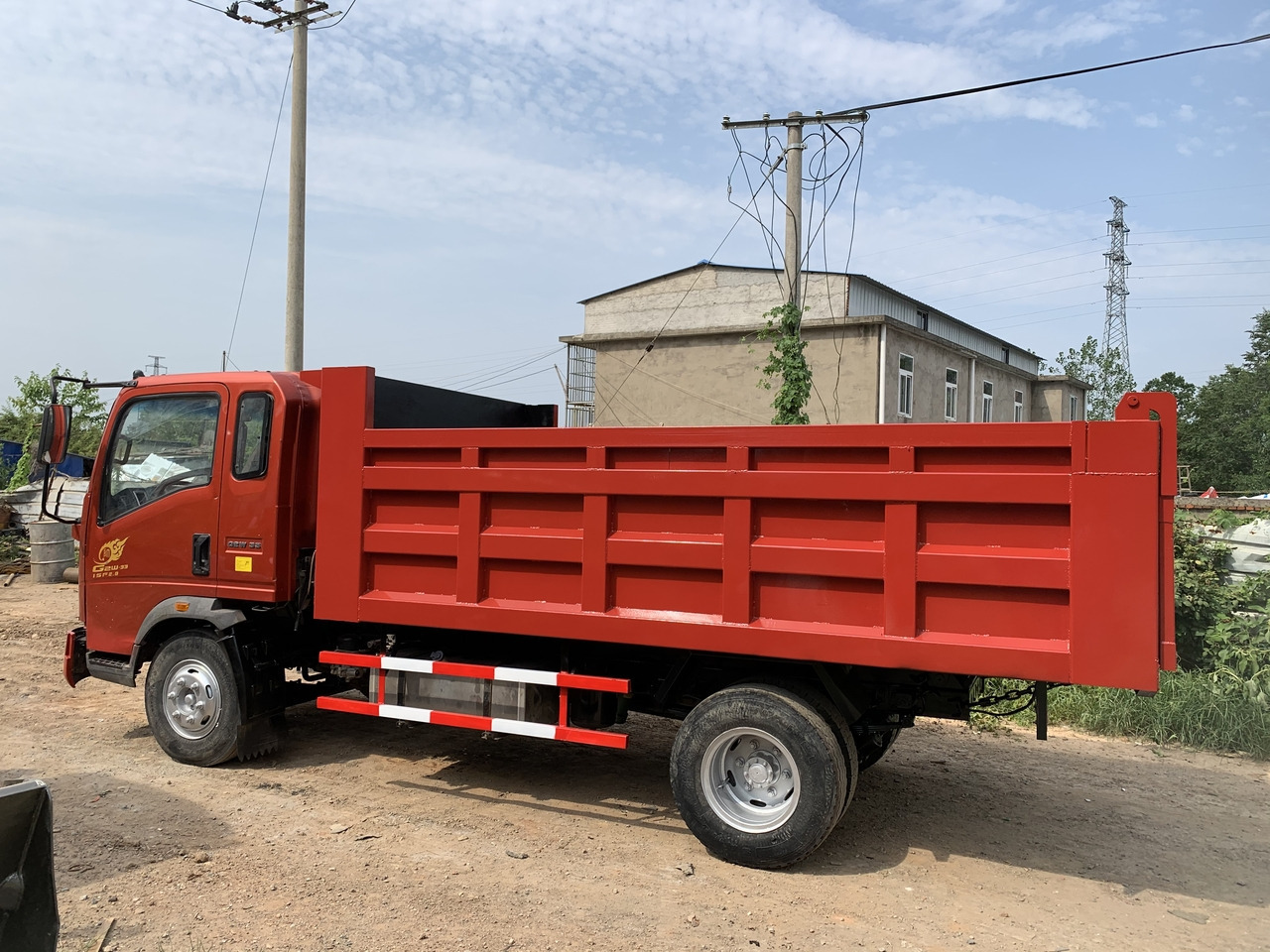 SINOTRUK Howo Dump truck 4x2 - Tipper: picture 3 SINOTRUK Howo Dump truck 4x2 - Tipper: picture 3